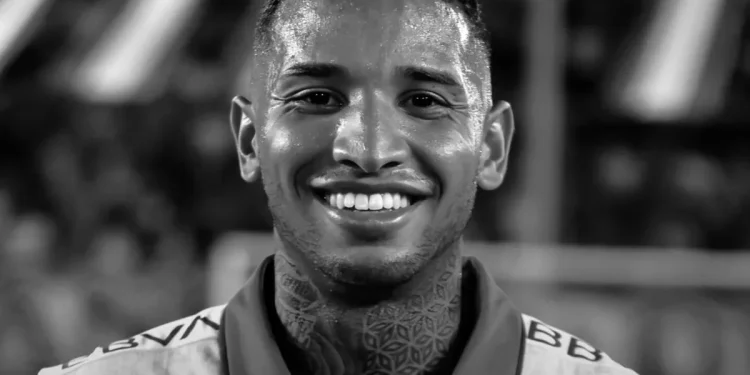 Morre Juan Izquierdo, jogador que sofreu parada cardíaca em campo