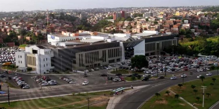 MP denuncia 12 envolvidos em ‘golpe do PIX’ à Justiça; suspeitos se apropriaram de R$ 410 mil doados em emissora de TV baiana