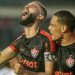 Vitória vence o Cuiabá e deixa a zona de rebaixamento do Brasileirão