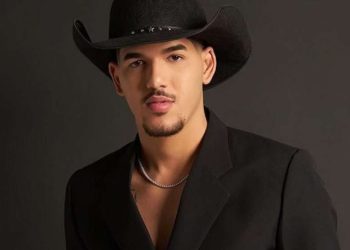 Zé Vaqueiro sofre acidente de carro na Paraíba