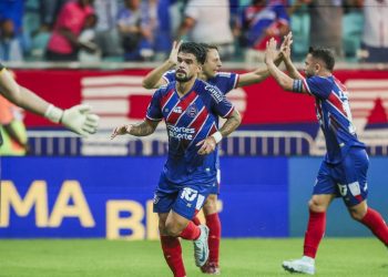 Bahia vence o Criciúma e segue na cola do G-4 do Brasileirão