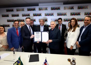 Governador assina decreto que incentiva a produção de etanol na Bahia