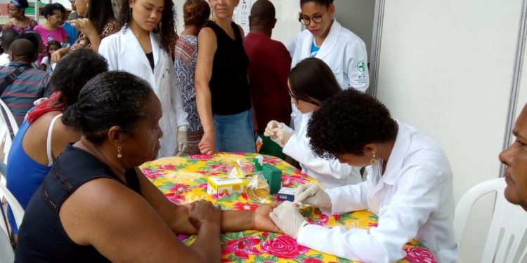 Unex promove ações gratuitas de saúde, educação e cidadania em cidades da Bahia