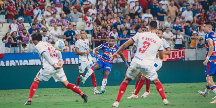 Bahia é goleado pelo Fortaleza no Castelão pelo Brasileiro