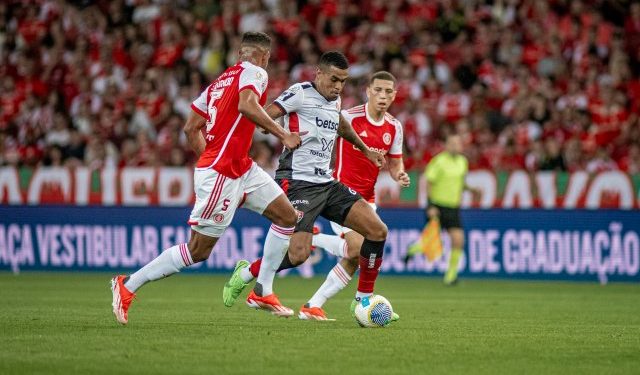 Vitória perde para o Inter e desperdiça a chance de se distanciar do Z4