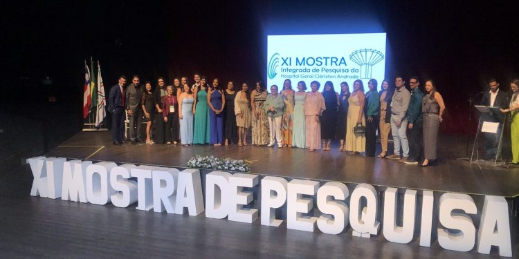 Unex marca presença na abertura oficial da XI Mostra de Pesquisa do HGCA