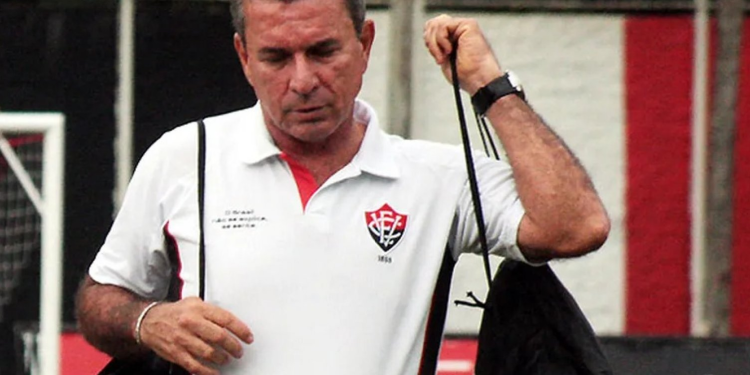 Ex-técnico do Vitória é preso por tentativa de estupro em Salvador