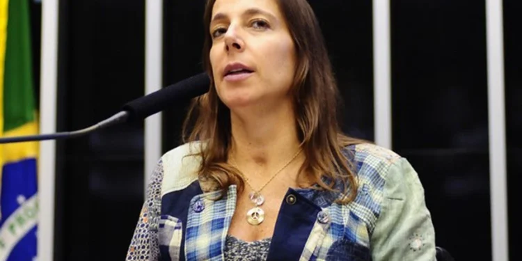 Eleições: senadora sugere que TSE divulgue seções eleitorais com acessibilidade