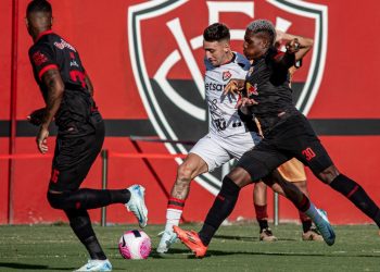 Vitória vence o Red Bull Bragantino e deixa a zona de rebaixamento