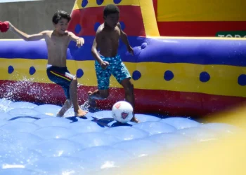 Dia das Crianças deve injetar R$ 9,35 bilhões no comércio, diz CNC