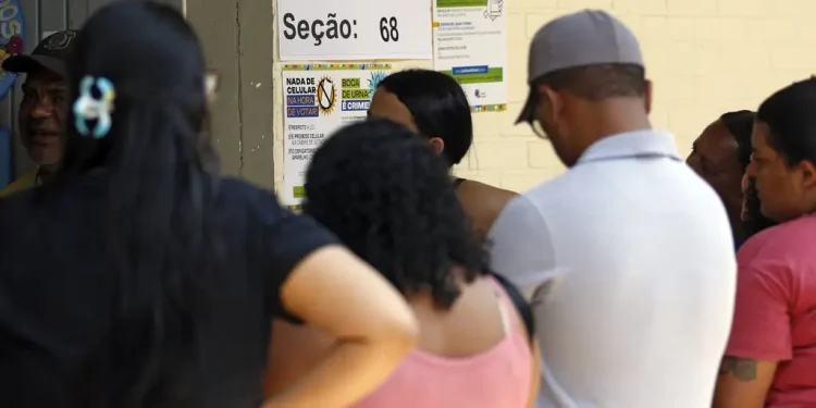 Eleições 2024: 1º turno tem 45 prisões em flagrante e 6,8 mil denúncias de irregularidades