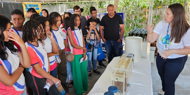 Embasa monta espaço na Semana Nacional de Ciência e Tecnologia em Feira de Santana