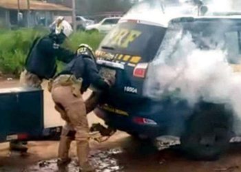 União é condenada a pagar mais de R$ 1 milhão à família de homem morto em viatura da PRF