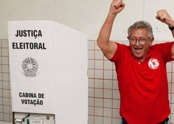 Luiz Caetano é eleito prefeito em Camaçari