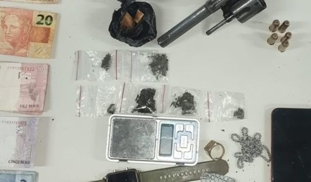 Polícia Militar prende casal por porte ilegal de arma e tráfico de drogas