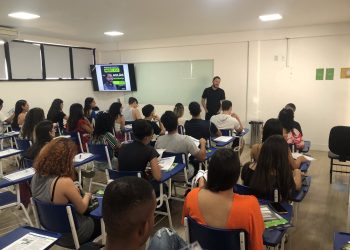 Revisão MedClass promove seleção e bolsas para o curso de Medicina