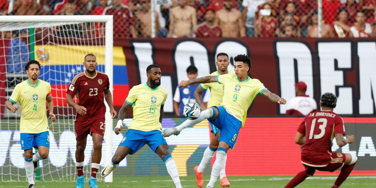 Brasil empata com a Venezuela pelas eliminatórias da Copa