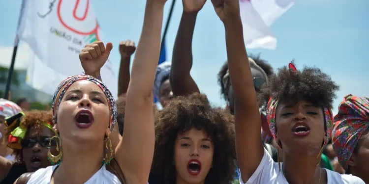 Tema da redação do Enem 2024 aborda valorização da herança africana