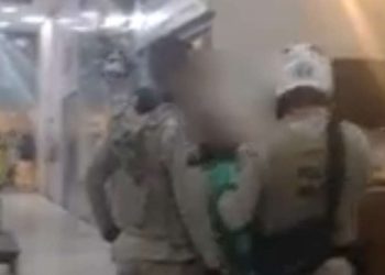 Mulher joga ácido em cinco pessoas em Feira de Santana e é presa; uma das vítimas corre risco de perder visão