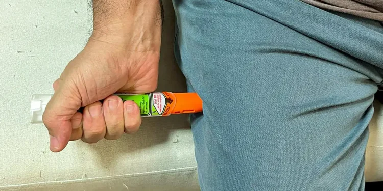 Alergia grave: pesquisadores criam 1ª caneta de adrenalina brasileira