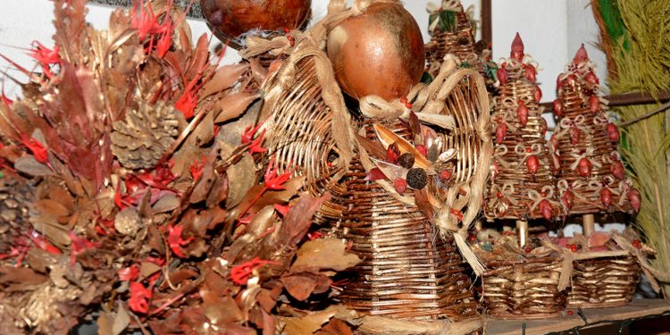 Galeria do Artesão oferece peças exclusivas, rústicas e artesanais para o Natal