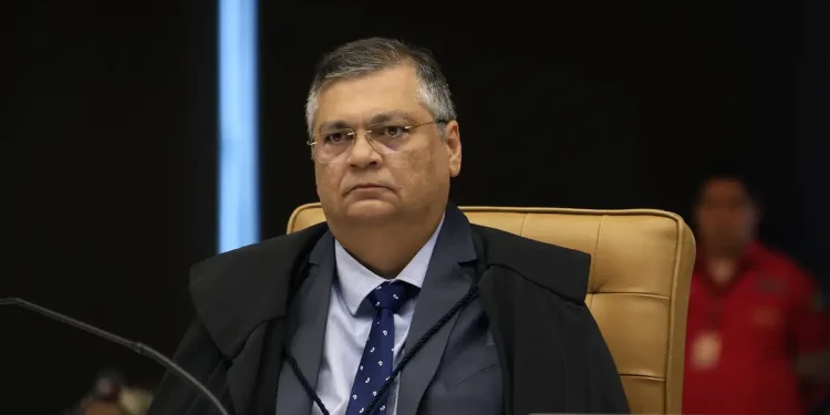Dino propõe que Lei da Anistia não vale para ocultação de cadáver