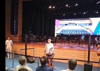Jerônimo Rodrigues entrega novo Teatro e Centro de Convenções de Feira de Santana