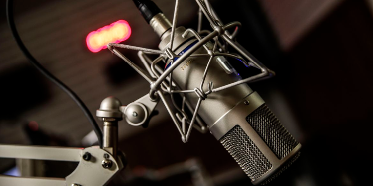 Ministério das Comunicações prevê licitações para concessão de outorgas de rádio e TV em 2025