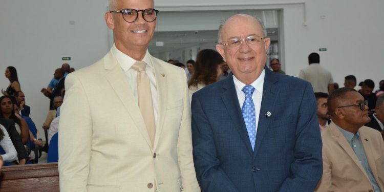 Pablo Roberto decide assumir o cargo de vice-prefeito de Feira de Santana