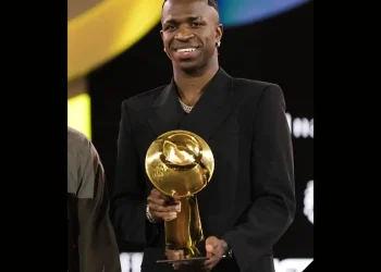 Vini Jr é eleito o melhor jogador do mundo pela Globe Soccer Awards