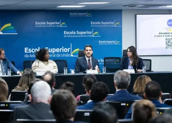 AGU afirma que o governo não vai se omitir após decisões da Meta