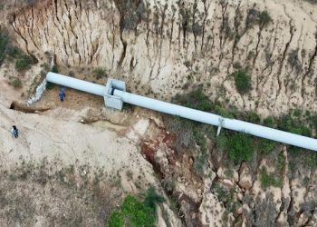 Nova adutora entra em operação para reforçar abastecimento em Feira de Santana e região