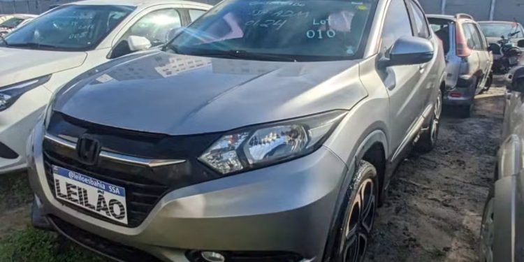 Detran-BA faz leilões de veículos em 13 cidades; carro popular é ofertado por R$ 4 mil