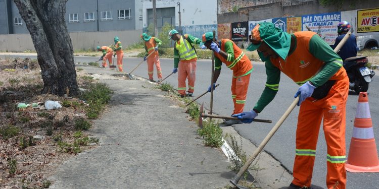 Prefeitura de Feira promove Operações Especiais para limpeza da cidade