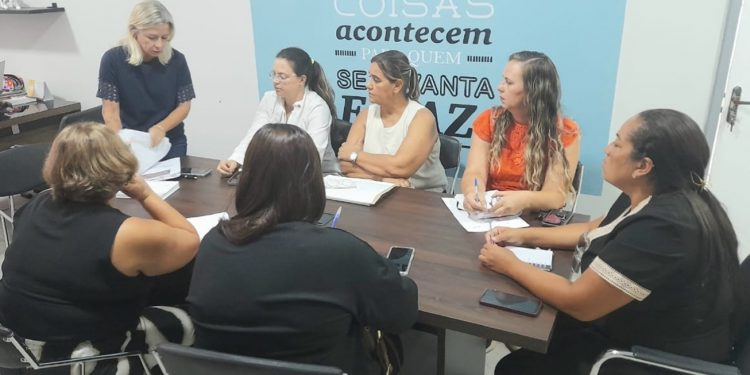 Reunião de gestão discute estratégias para fortalecer ações da equipe da Fundação Hospitalar