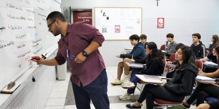 Inscrições para o Pé-de-Meia Licenciatura começam nesta sexta; descubra quem pode participar