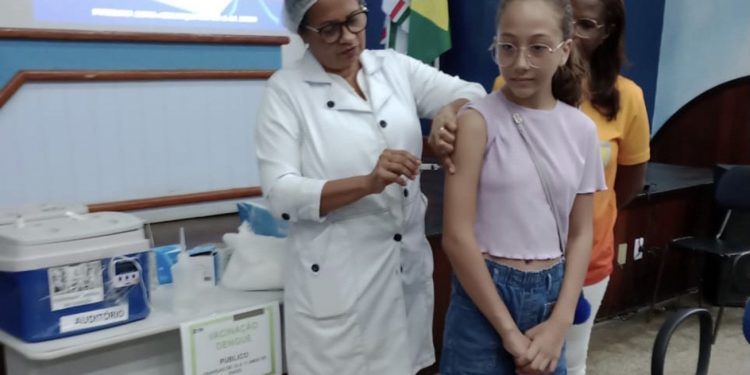 Sábado tem vacinação contra a dengue nas unidades Saúde na Hora