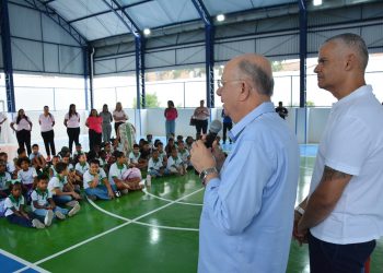 José Ronaldo abre ano letivo garantindo contratação de professores para nenhum aluno ficar fora da sala de aula