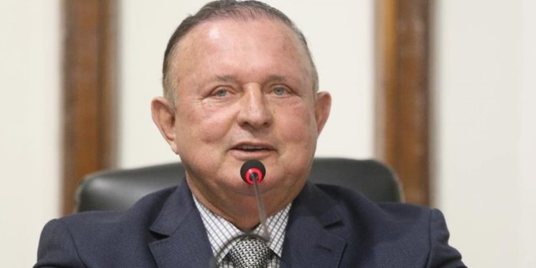 STF determina afastamento imediato de Adolfo Menezes da presidência da ALBA