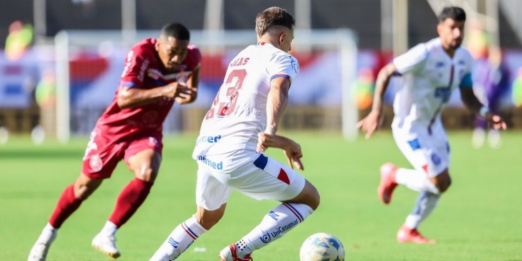 Bahia bate o Barcelona de Ilhéus pelo Campeonato Baiano jogando no Barradão