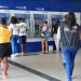 PROCON realiza operação na Caixa Econômica Federal para fiscalizar tempo de espera