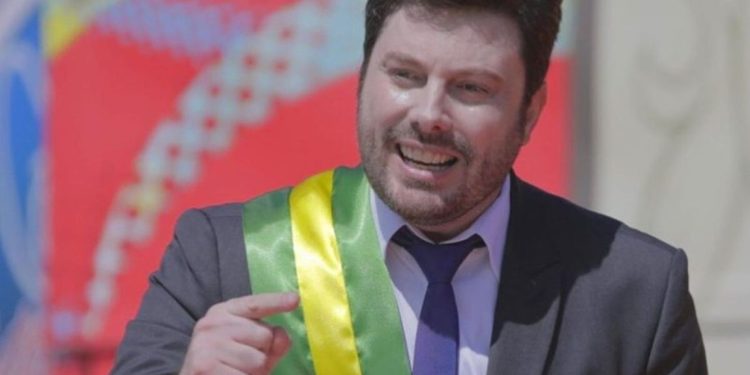 Danilo Gentili impõe condição para ser candidato à presidência do Brasil