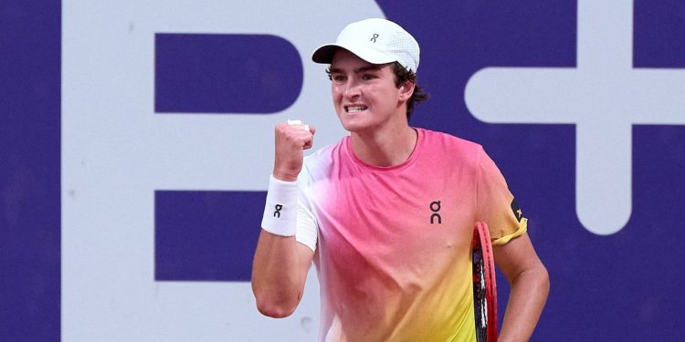 João Fonseca é campeão do ATP 250 de Buenos Aires ao bater argentino