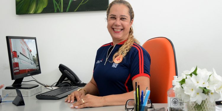 Nova coordenadora do SAMU, a enfermeira Rita Lima assume a função