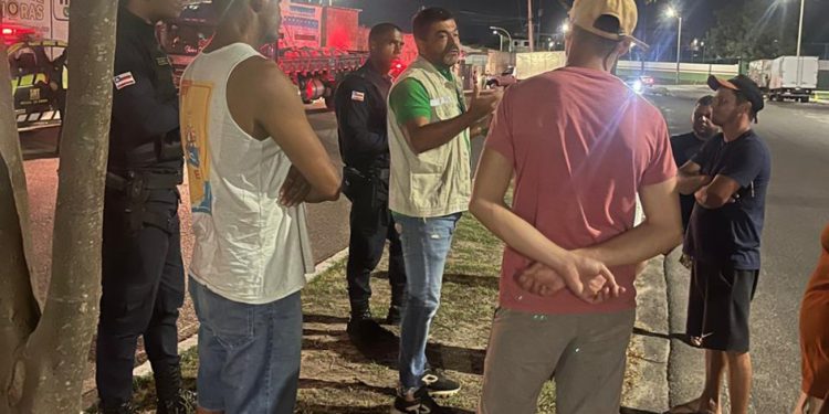 Prefeitura inicia fiscalização no Centro de Abastecimento para ordenar trânsito e coibir comércio irregular