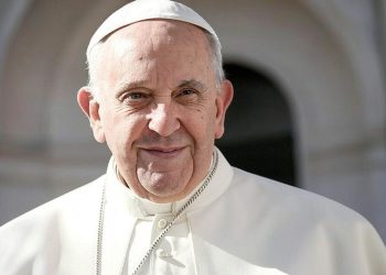 Papa Francisco ficará no hospital enquanto for necessário, informa o Vaticano