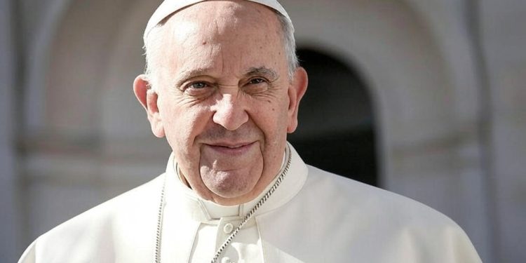 Papa Francisco ficará no hospital enquanto for necessário, informa o Vaticano