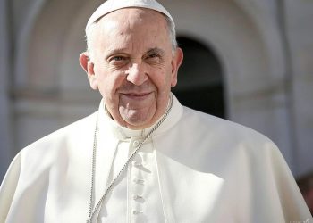Papa Francisco ficará no hospital enquanto for necessário, informa o Vaticano