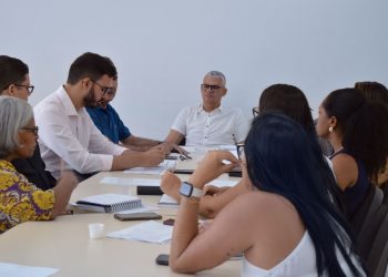 Secretário de Educação e representantes da Fazenda discutem Plano de Execução Orçamentária 2025