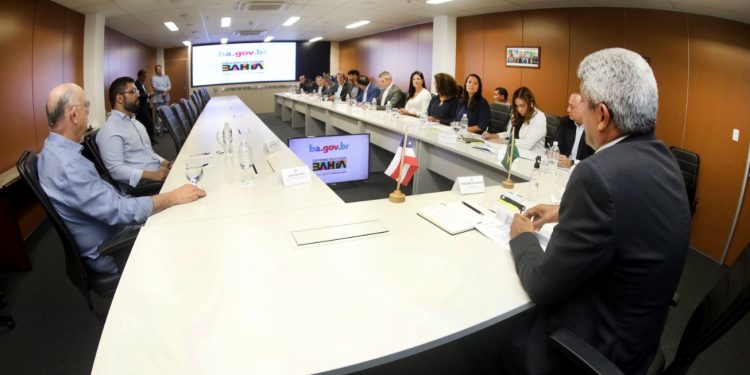 Prefeito José Ronaldo e governador Jerônimo Rodrigues realizam primeira reunião institucional